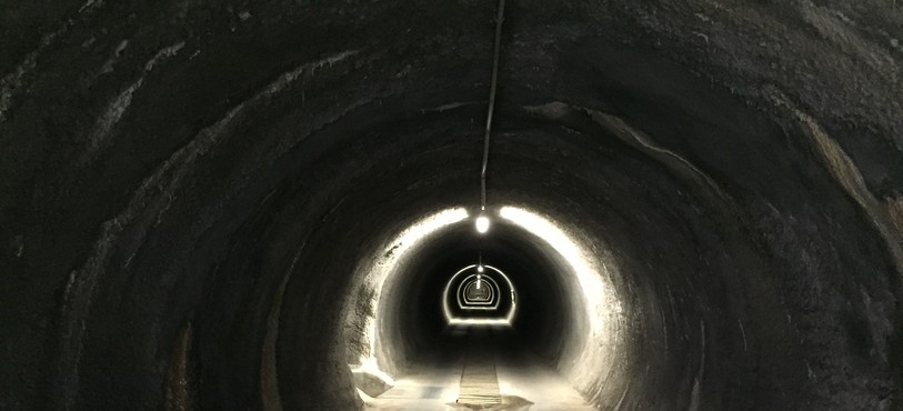  La galerie de secours dans le tunnel du Mont-Russelin
