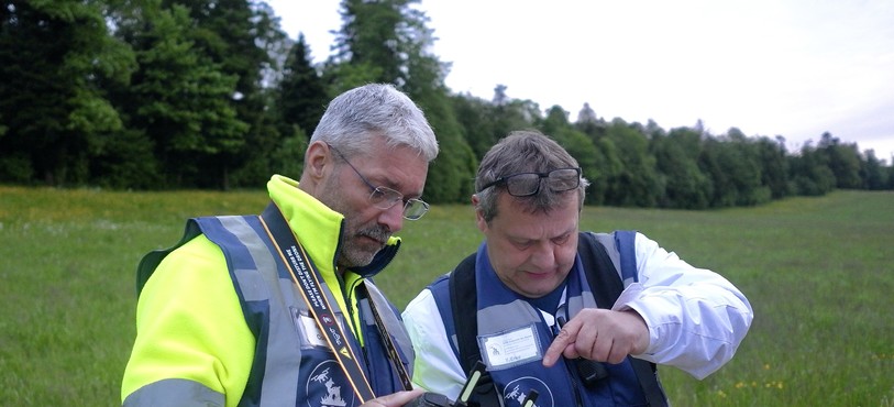 Albéric Courbat et Yves Eray, bénévoles de l'association SOS Sauvons les Faons