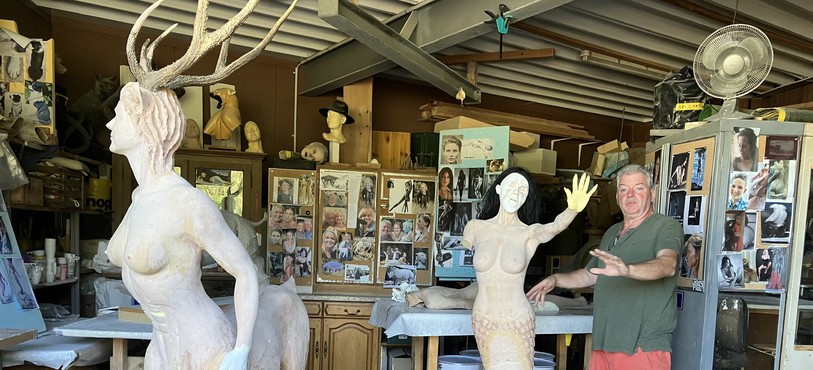 Christian Schneiter dans son atelier où il forme ses prototypes