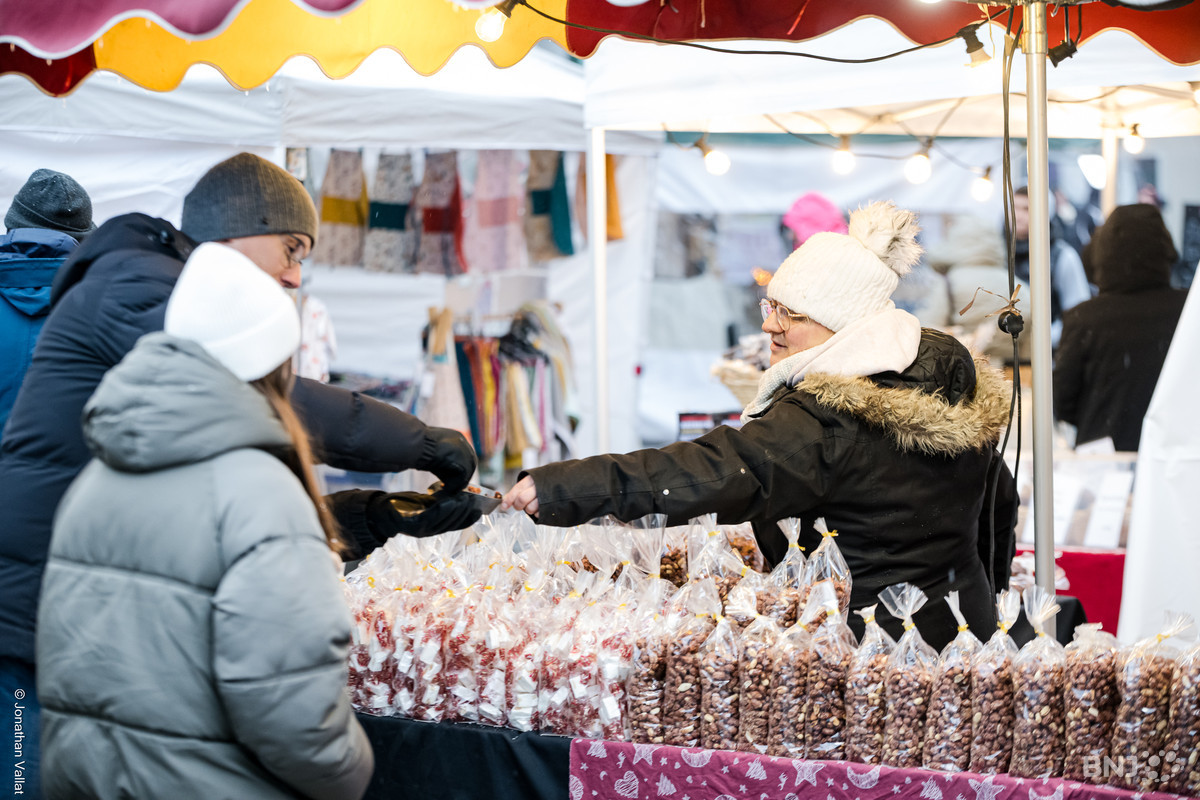 25e marché de Noël de StUrsanne RFJ votre radio régionale