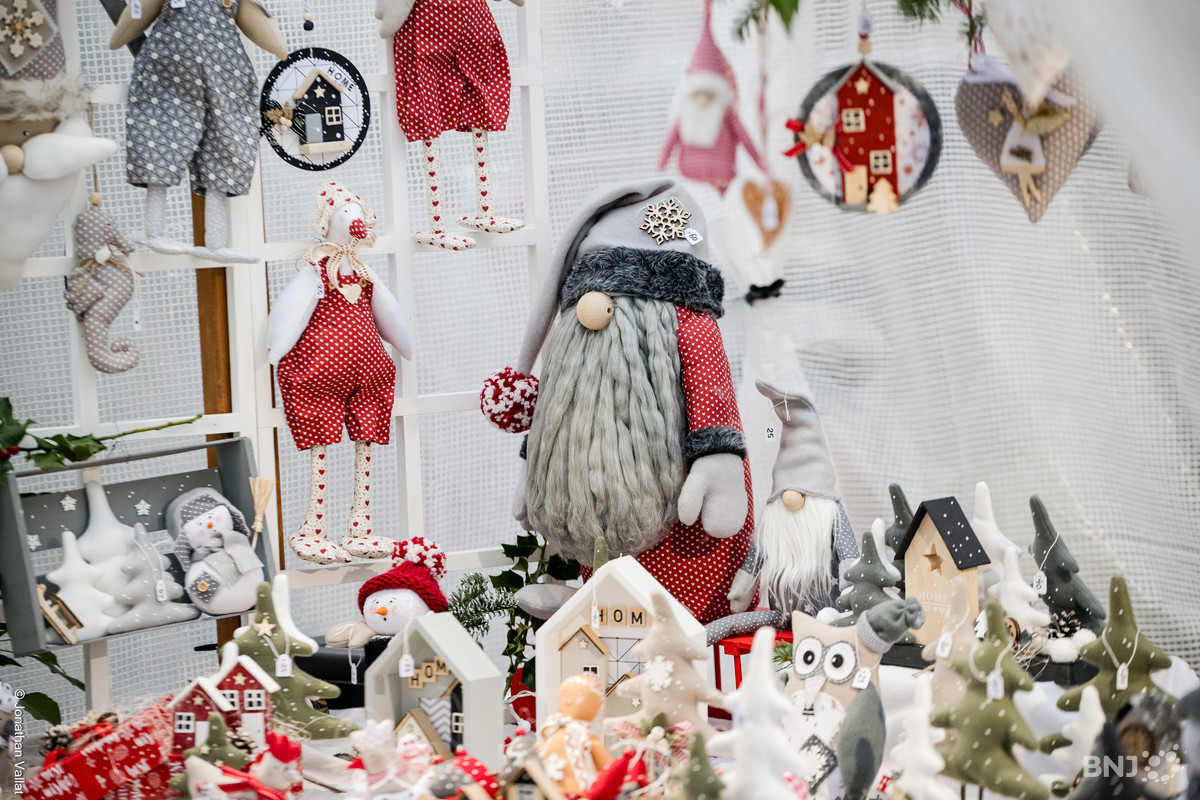 25e marché de Noël de StUrsanne RFJ votre radio régionale