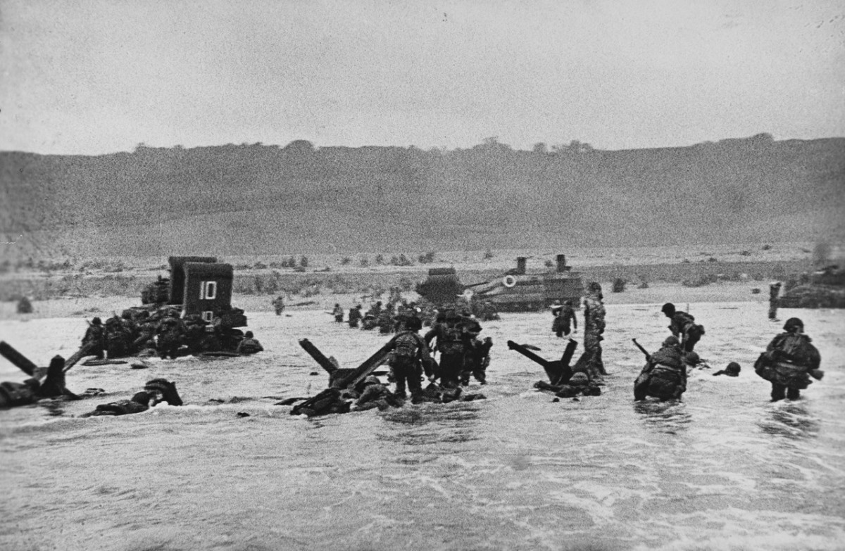 Hommage pour les 75 ans du Débarquement - RFJ votre radio régionale
