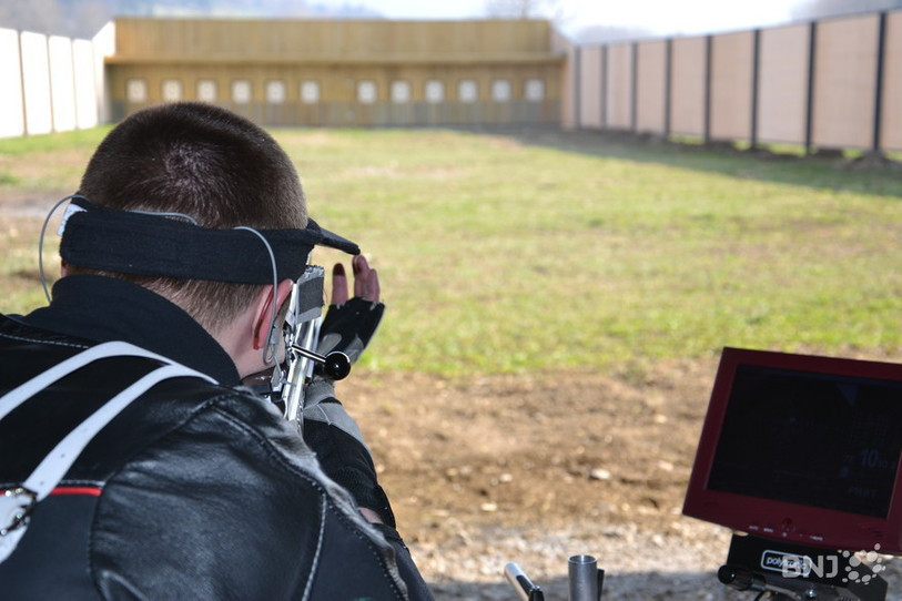 Le tir neuchâtelois s’illustre aux championnats suisses junior - RTN ...