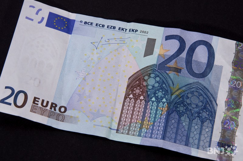 838.000: le nombre de faux billets en euros saisis en 2014